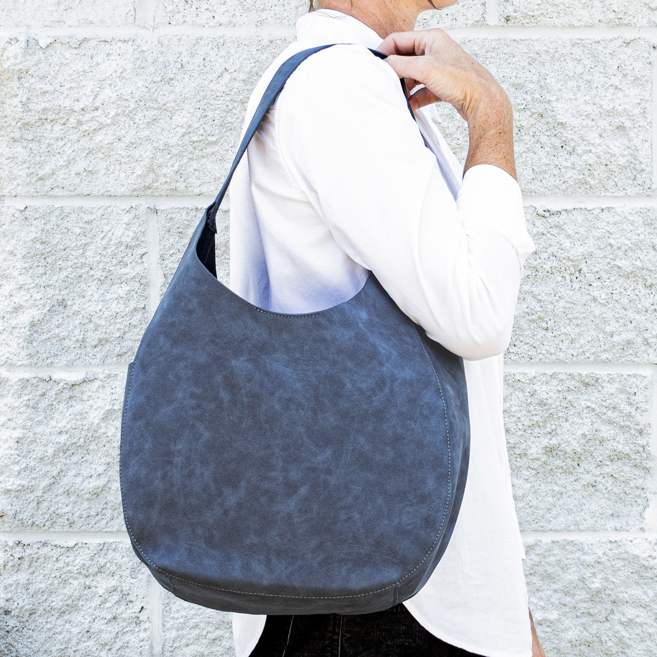 Slouchy Soft Hobo Style Tote Bag Built With Magnetic Snap Fastening